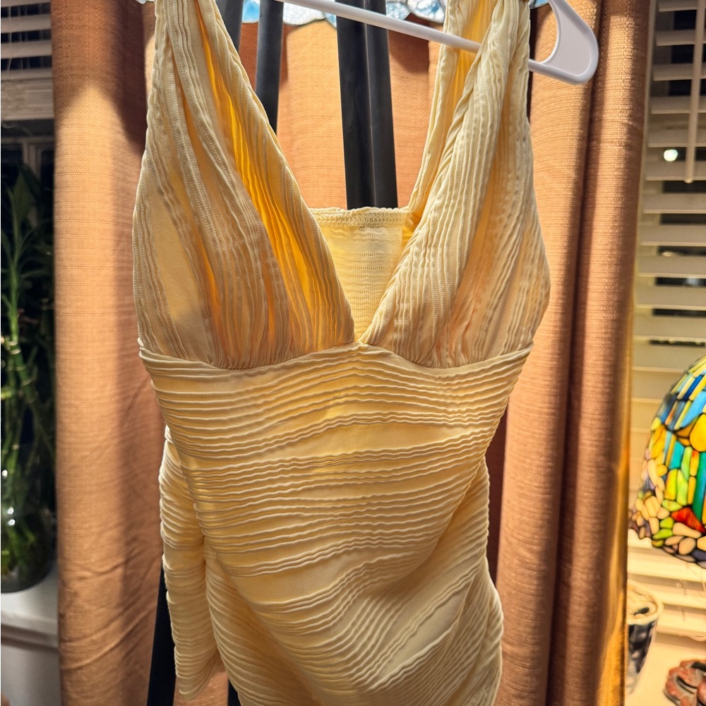 Cream yellow ruffled tank top